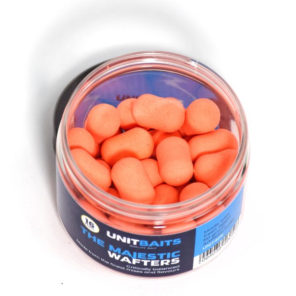 Wafters The Majestic van UNIT Baits staat garant voor kwalitatief hoogwaardig haakaas. Wij hebben voor ieder type boilies bijhorende wafters met dezelfde smaak. Deze wafters hebben een zeer subtiel drijfvermogen, zinken op een grote haak en zijn gekleurd, getopt met een flavour en hebben de vorm van een dumbell.